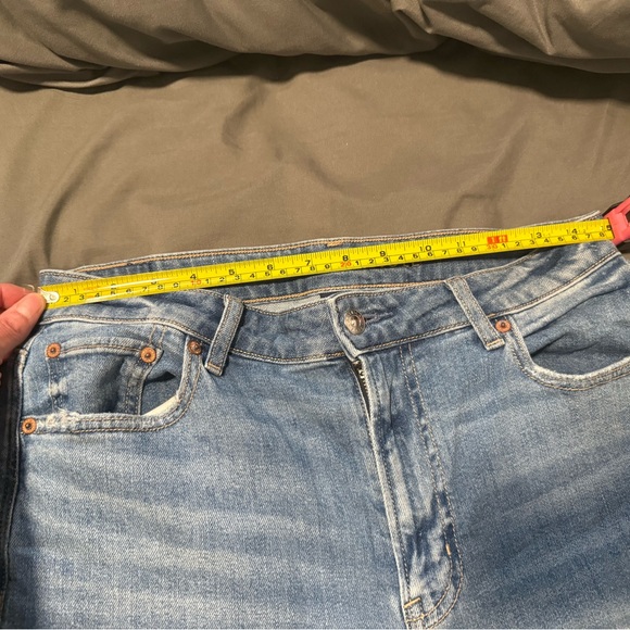 American Eagle  High Waisted wide leg Blue Jeans - Picture 5 of 8